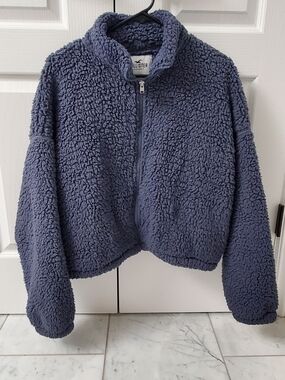 Hollister Plush Zip-Up Sherpa Jacket in Dusty Blue